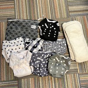 7 Nora’s Nursery Cloth diapers with organic cotton liners